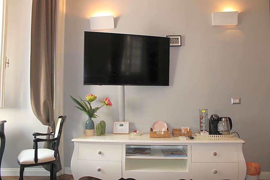 Athena Guest House