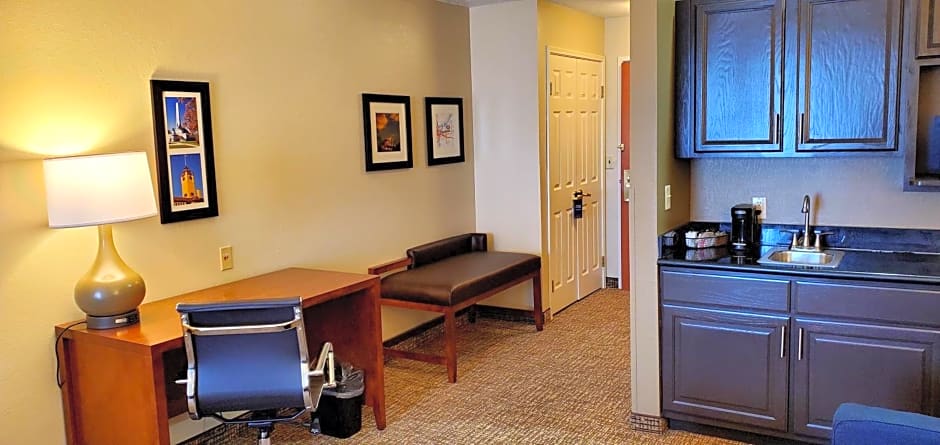 Comfort Inn & Suites Decatur-Forsyth