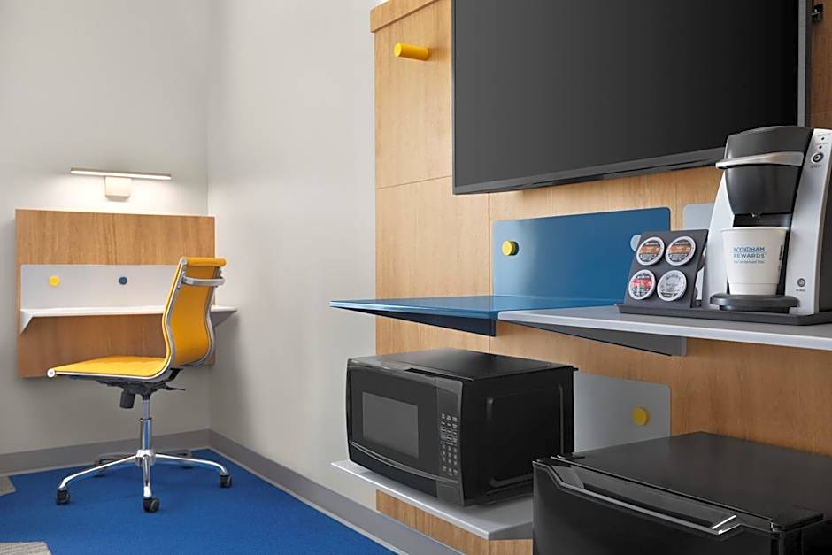 Microtel Inn & Suites by Wyndham Lachute