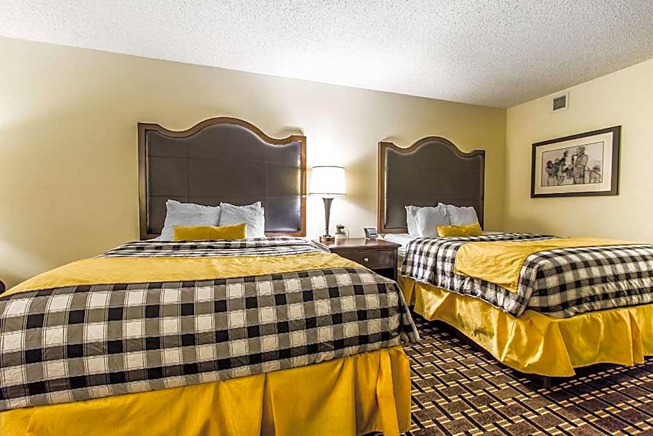 Evangeline Downs Hotel, an Ascend Collection Hotel