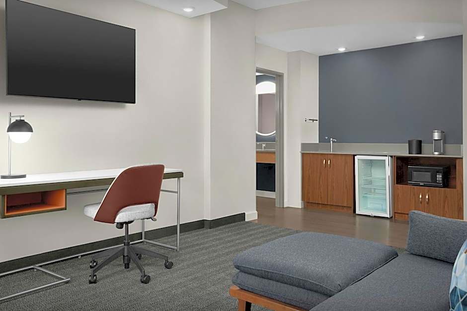 Courtyard by Marriott Pensacola Downtown