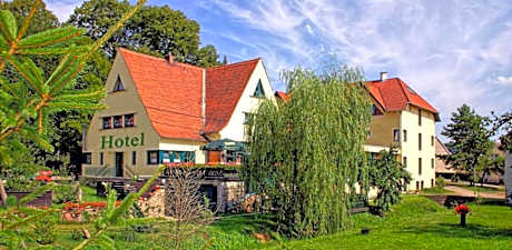 Hotel & Restaurant 5 Linden