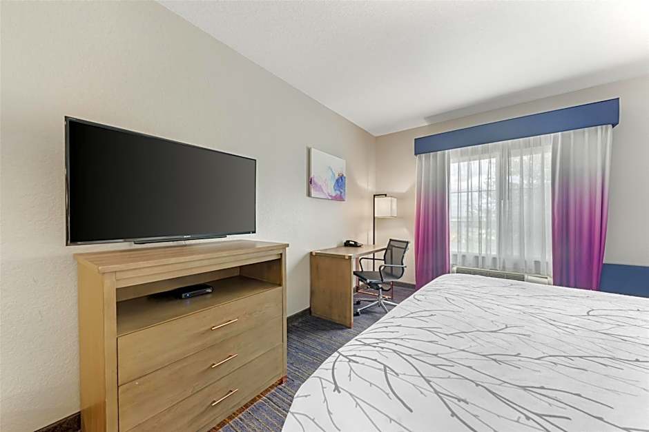 Best Western Plus San Antonio East Inn & Suites