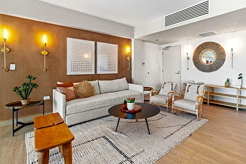 HiBird- Apartment and Suites Hotel