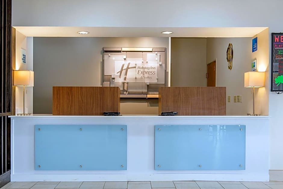 Holiday Inn Express & Suites Harrison By IHG