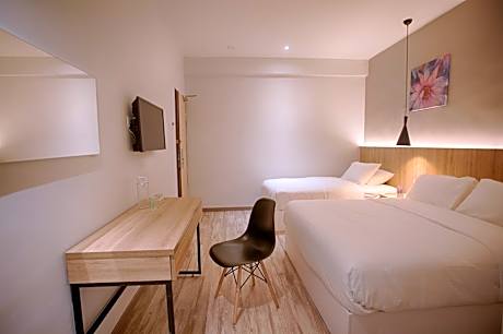 TRIPLE ROOM NO WINDOW