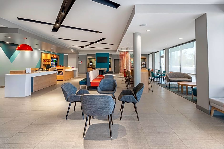 Avid Hotels Milwaukee West Waukesha By IHG