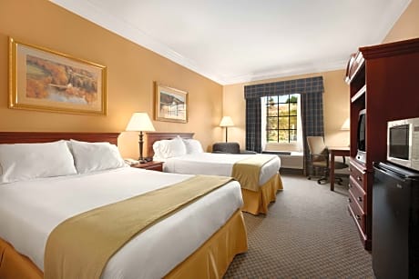 Double Room with Two Double Beds - Mobility Access/Non-Smoking