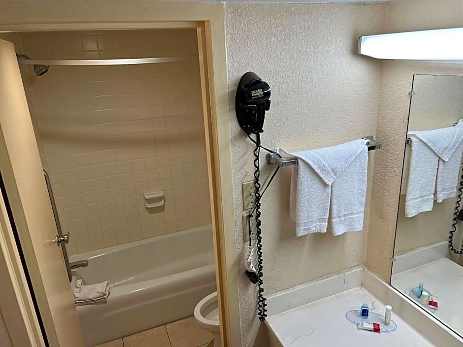 Rodeway Inn Cleveland TN I-75