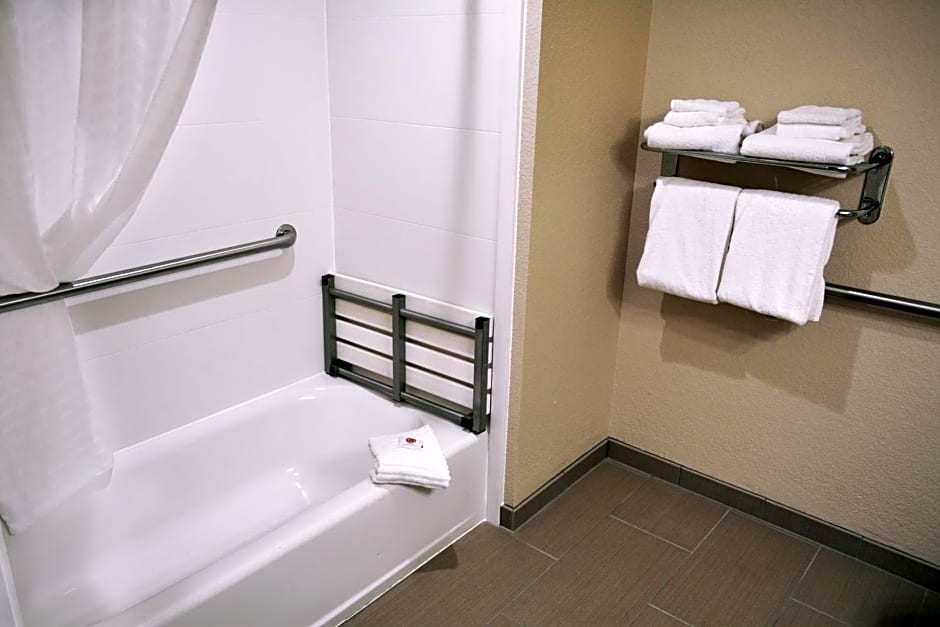 Comfort Inn & Suites Covington - Mandeville