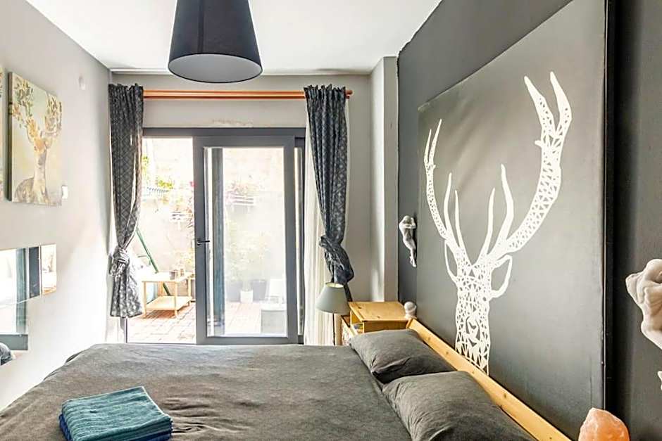 Konak, Tarihi asansöre yakın Tüm daire