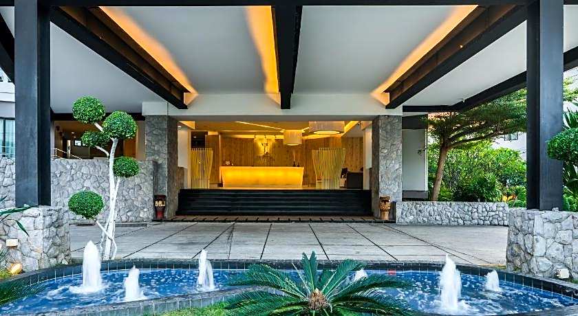 Hotel J Residence (SHA Plus)