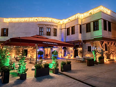 Four Mansions Hotel
