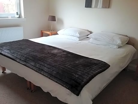 Shangri-la bed and breakfast