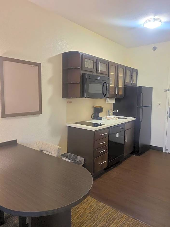 Candlewood Suites Bismarck By IHG