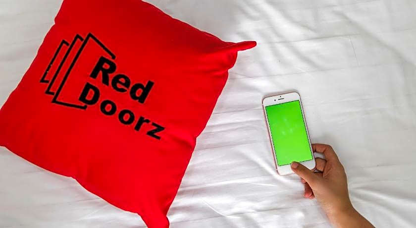 RedDoorz Plus @ Vantas Hotel Parbaba