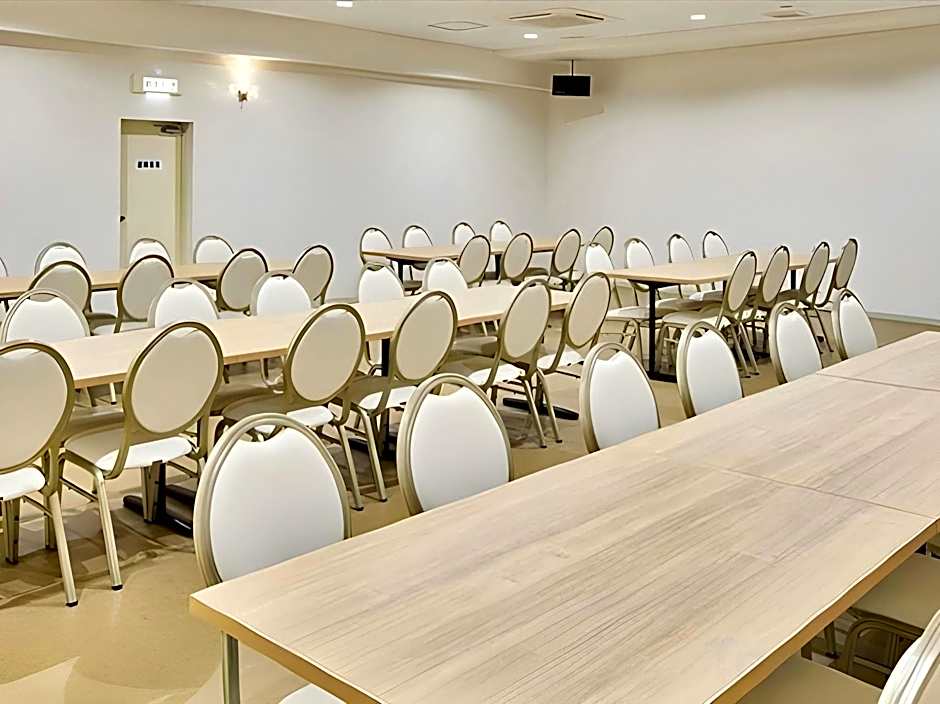 Okinawa Sunplaza Hotel