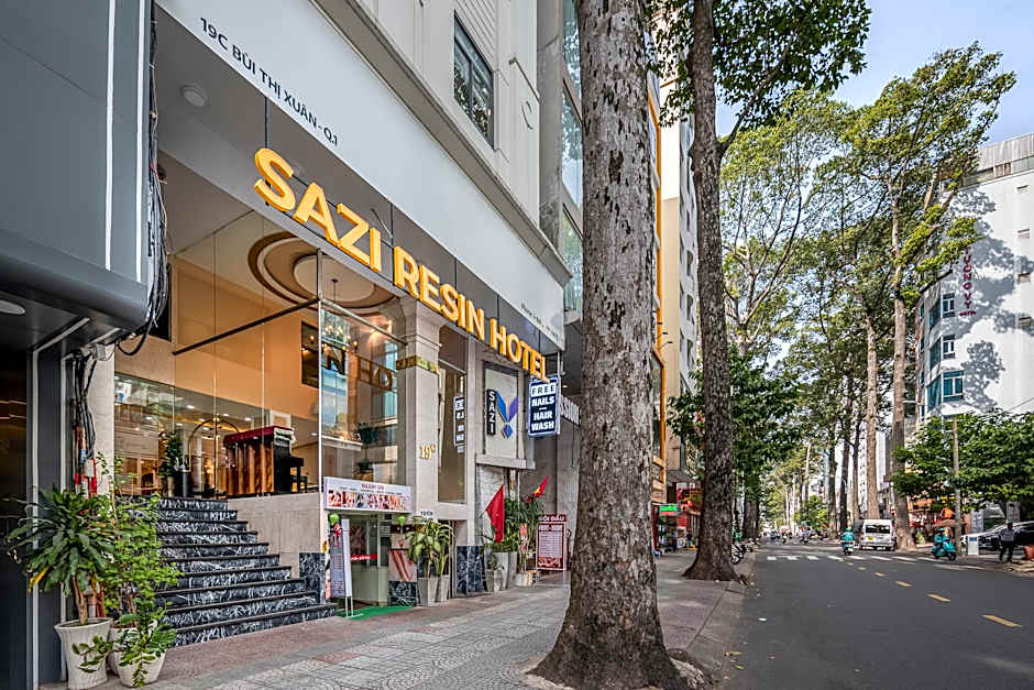 SAZI Resin Hotel - Free Nails HairWash