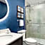 Hotel Westport Kansas City, Tapestry Collection by Hilton