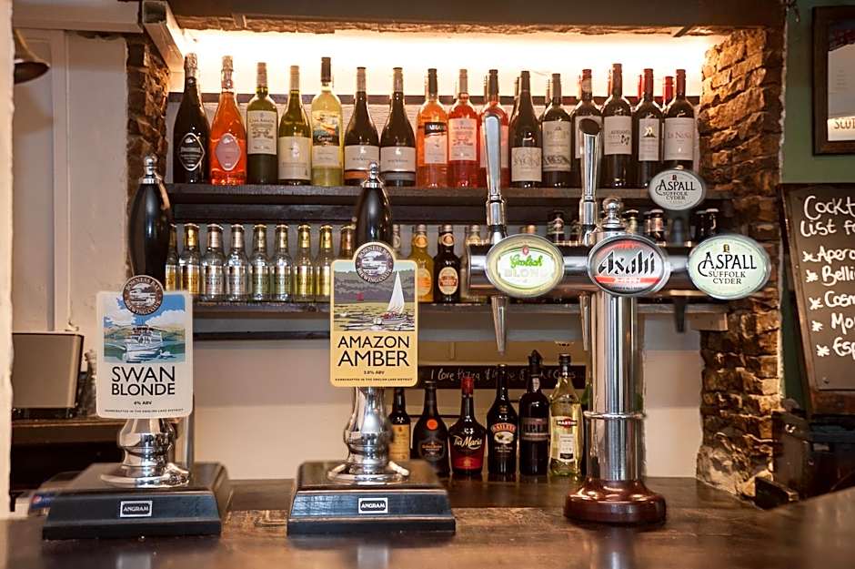 The Hare and Hounds, Levens