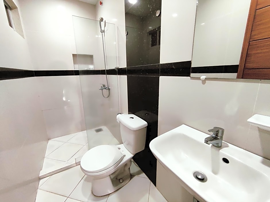 Executive Tulip Apartelle