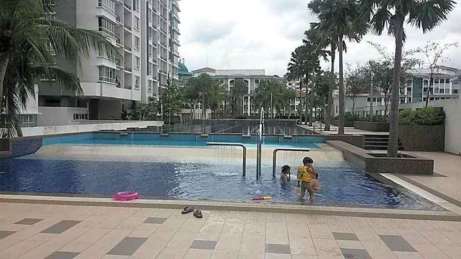 Garden Apartment at Zenith