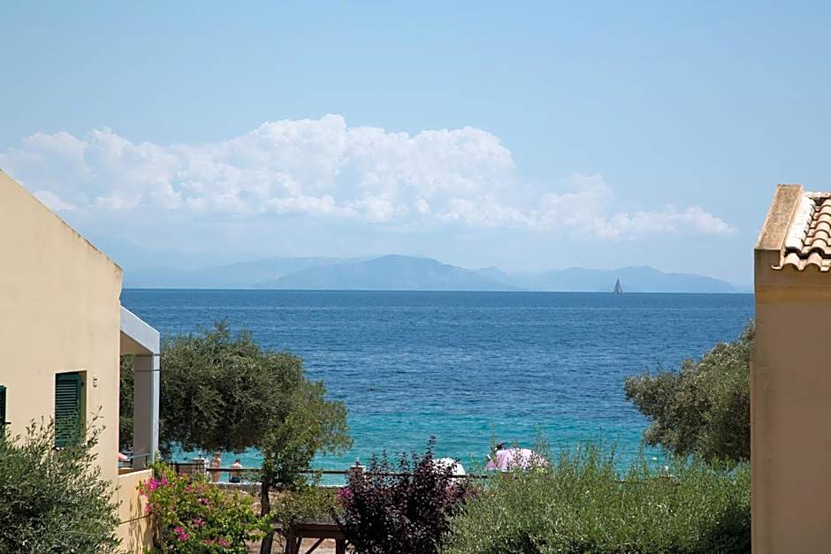 Barbati Bay Elegant Beach Apartments by Hotelius