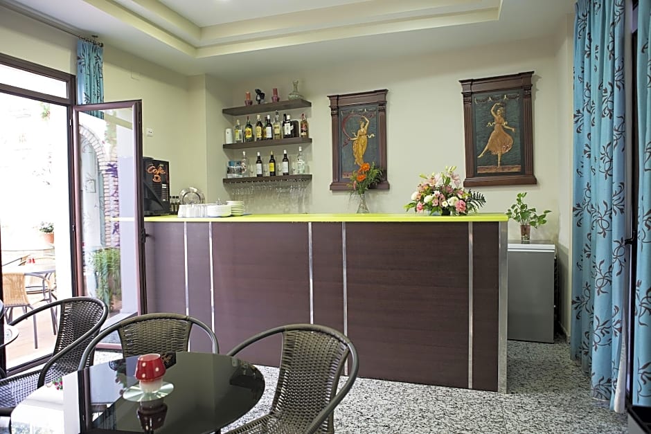 Hotel De Los Faroles