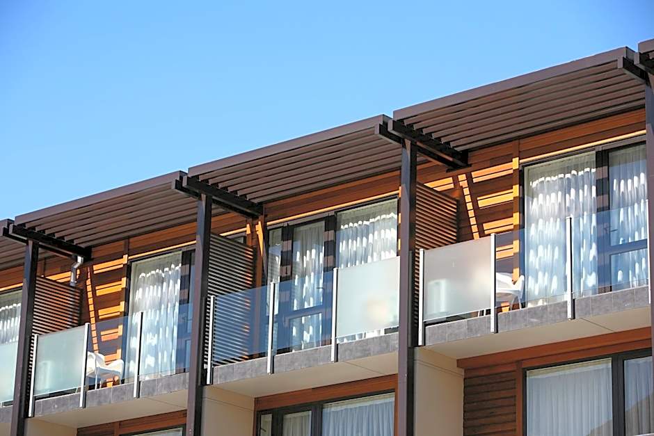 Novotel Queenstown Lakeside