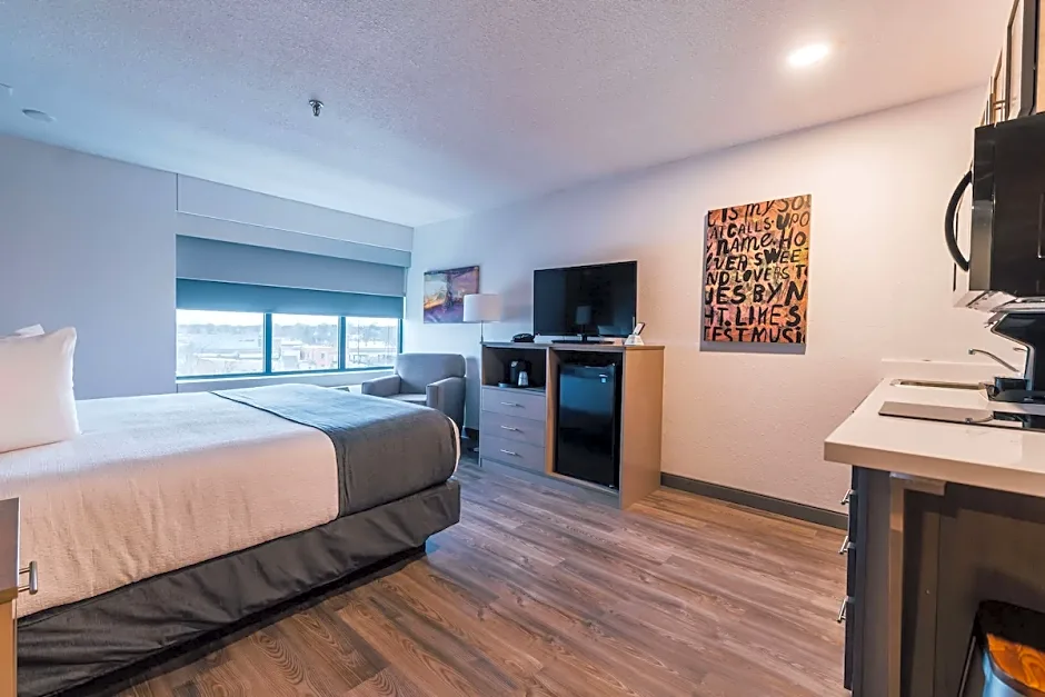 Best Western Plus Executive Residency Waterloo & Cedar Falls