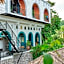 LePont Cat Ba Bungalow