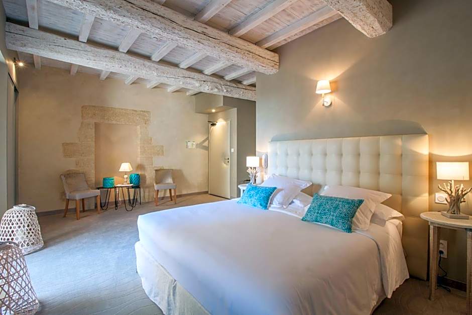 Boutique Hôtel La Villa Montesquieu & sa piscine