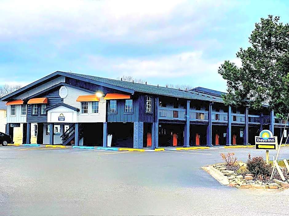 Days Inn by Wyndham Port Huron