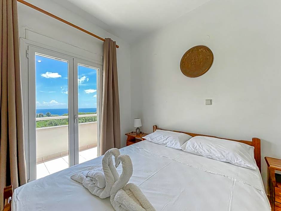 Amazona Apartments and Studios