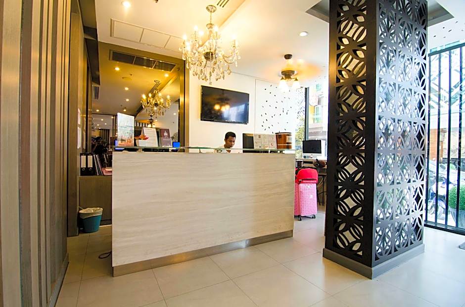 Mirage Express Patong Phuket Hotel