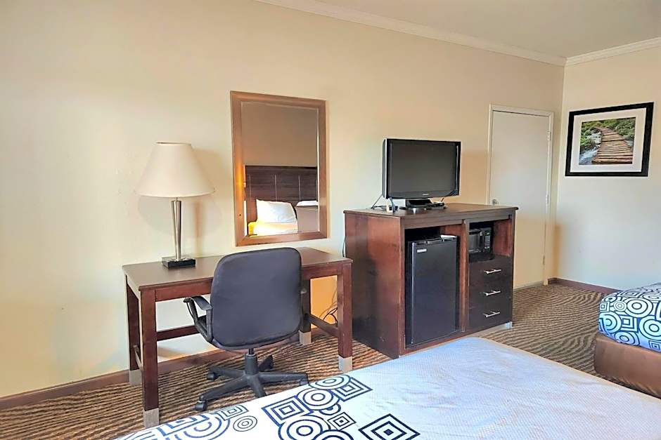 Days Inn by Wyndham Navasota