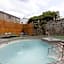 Yawan Hotel