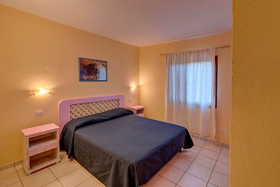 Baia de Bahas Residence