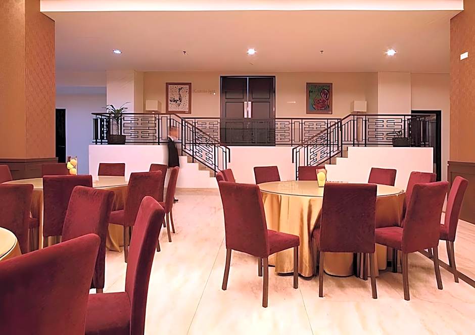 Gino Feruci Kebon Jati Bandung