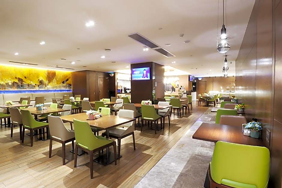 Hampton by Hilton Guangzhou Zhujiang New Town - Free Shuttle Bus to Canton Fair
