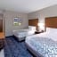 La Quinta Inn & Suites by Wyndham Round Rock near Kalahari