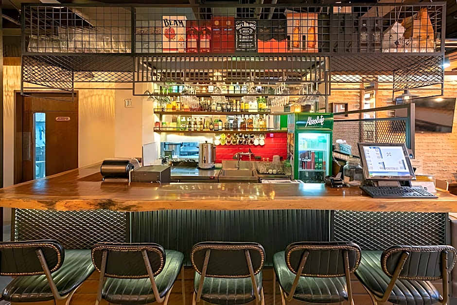 Achievers Airport Hotel