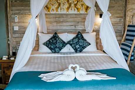 Deluxe Double Room with Balcony and Sea View