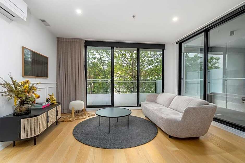 Stylish 2BR Sanctuary in the Heart of Braddon - Hosted by Canstay