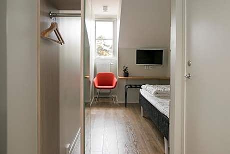 Single Room with Private Bathroom