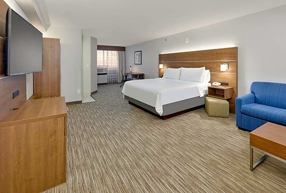 Holiday Inn Express Hotel & Suites - Irving Convention Center - Las Colinas By IHG