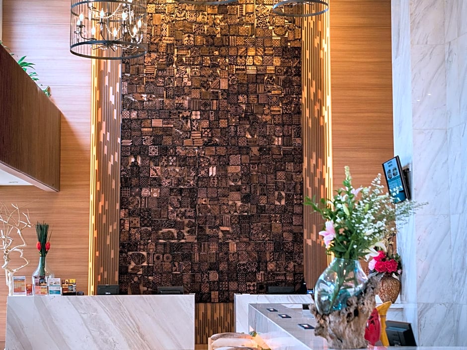 Crown Vista Batam Hotel