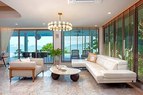 4-Bedroom Beachfront Pool Villa