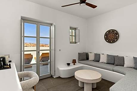 One Bedroom Suite with Private Pool