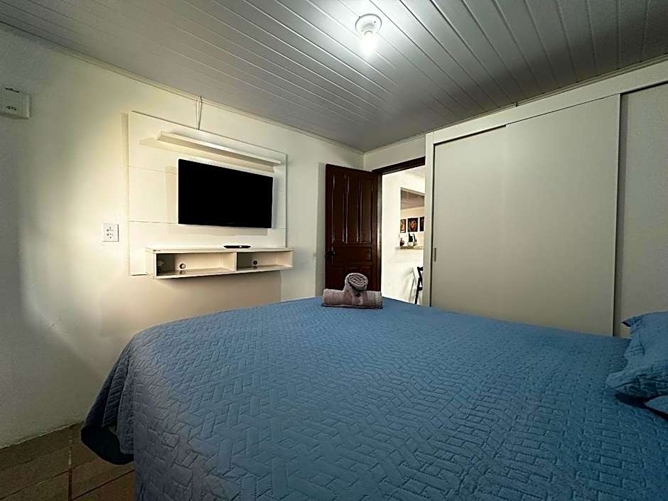 BS01- Casa com Piscina Aquecida e Churrasqueira